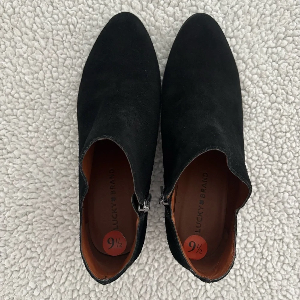 LUCKY BRAND Black Suede Ankle Boots. Size 9 1/2 Worn Once. No Box Excellent Cond - Picture 6 of 13